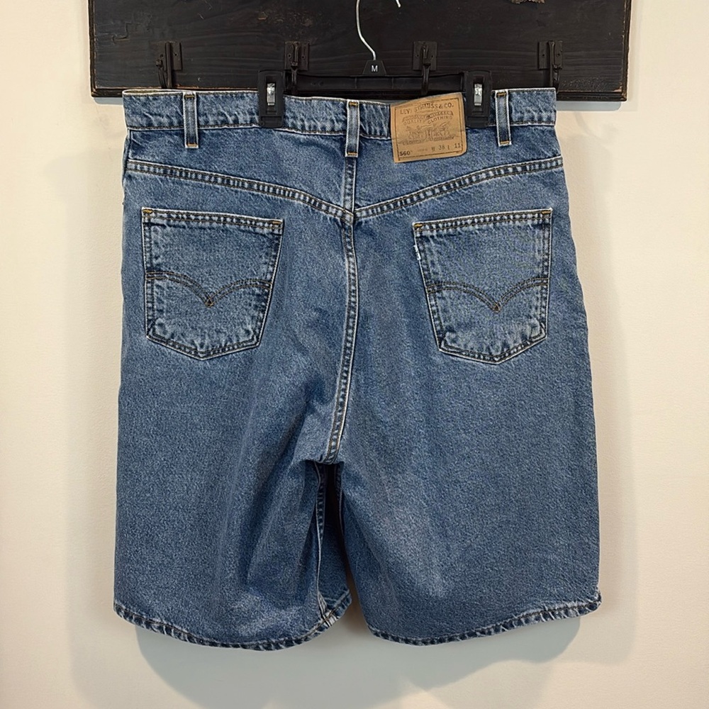 Vintage 90s Men’s Levi’s Loose Fit 560 Denim Shorts Size 38 L11